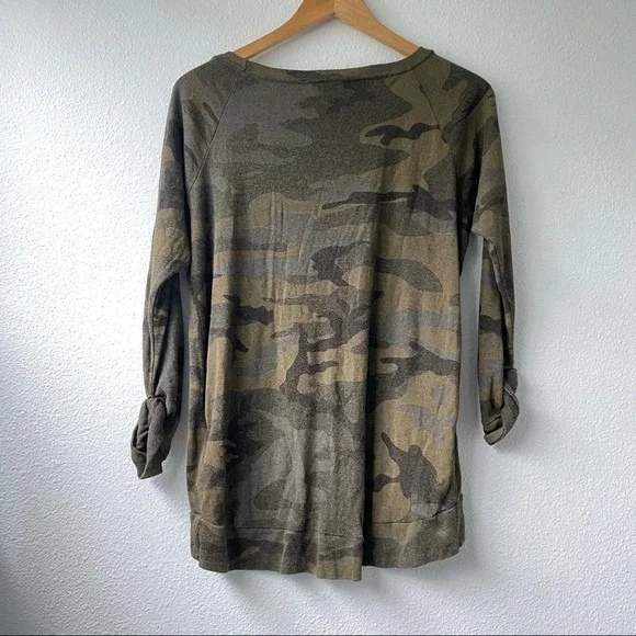 TNA Green Camo 3/4 length sleeve Top - Picture 8 of 10